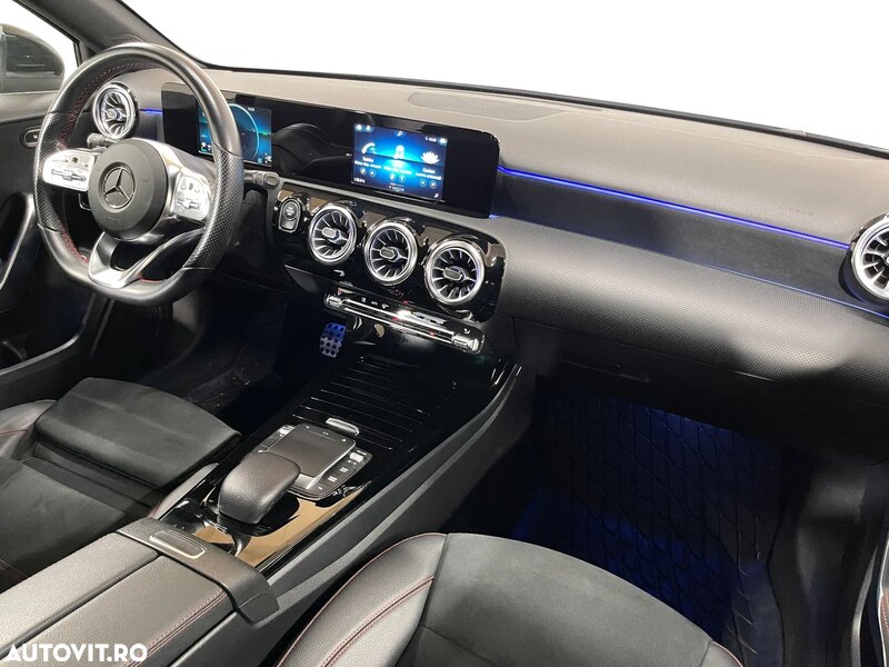 Mercedes-Benz A 220